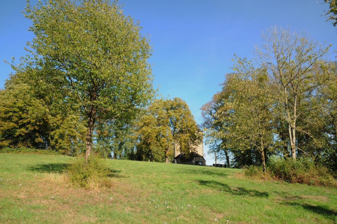 La Tour De Serinchamps Exteriör bild